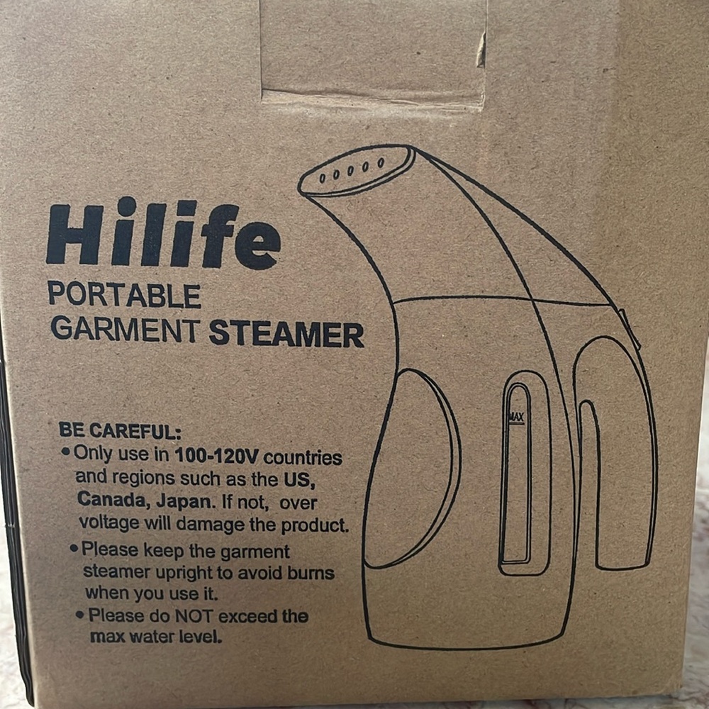 New In Box~Hilife Portable Garment Steamer With 2 Cleaning Brushes and Water Cup